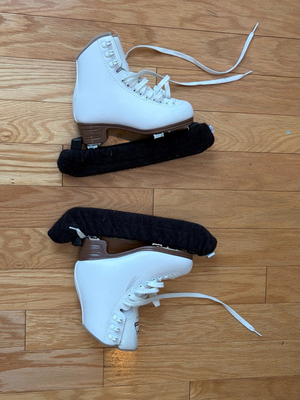 Jackson Excel Figure Skates with Mark II Blades size 1.5